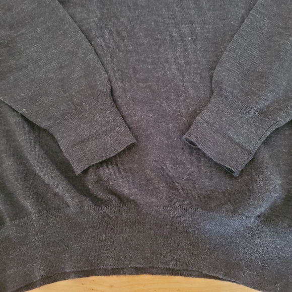 Neiman Marcus Exclusive 100% merino wool Men’s Sweater Scotland made - Picture 3 of 8